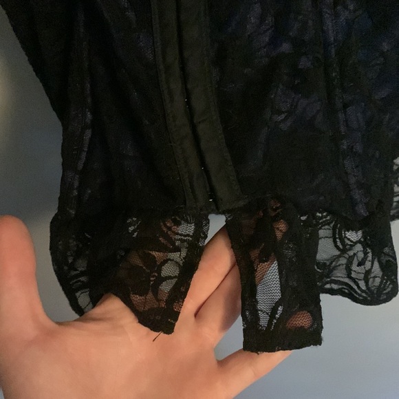 Rosalie Gothic Corset - Picture 13 of 14